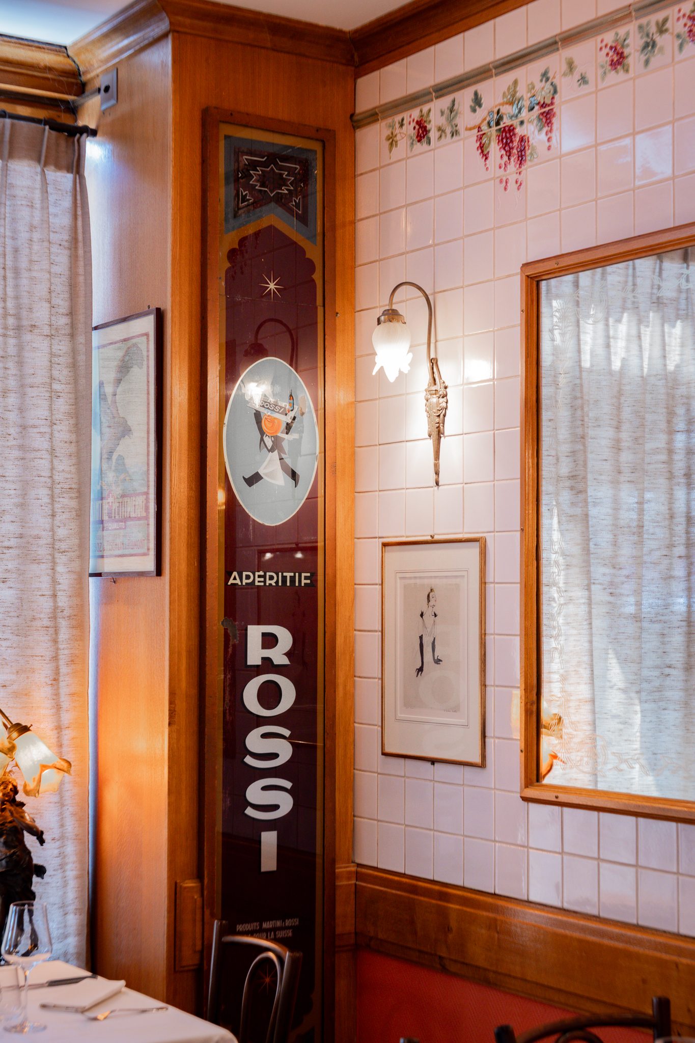 The dining room and the Rossi column